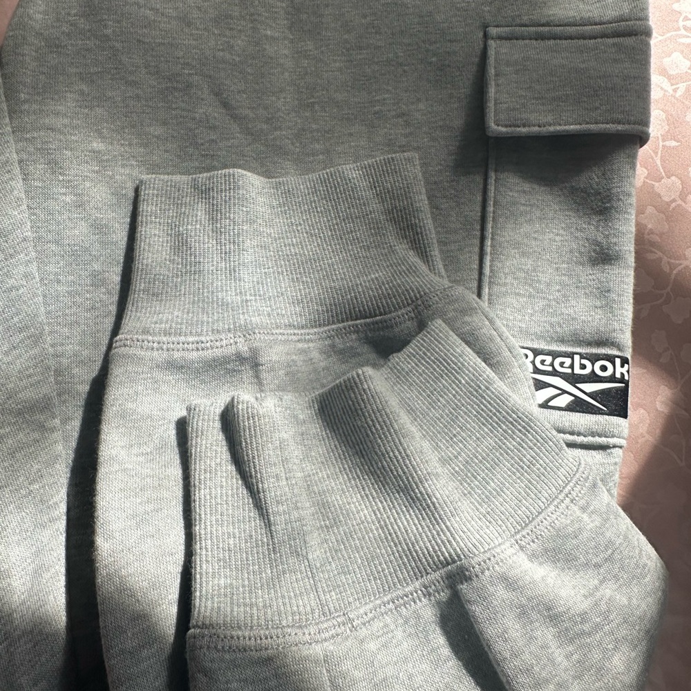 🆕Reebok, Adidas & Levi’s Athletic Bundle - Picture 10 of 16